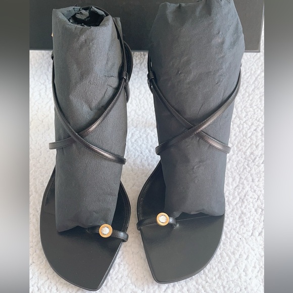 Saint Laurent Date 110 Leather Sandal in black - Picture 2 of 16